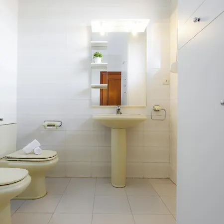 Apartment Albeniz Atic La Pineda