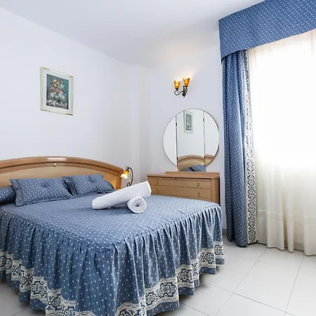 Albeniz Atic Apartment La Pineda