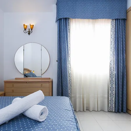 Apartment Albeniz Atic La Pineda