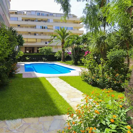 Apartment Albeniz Atic